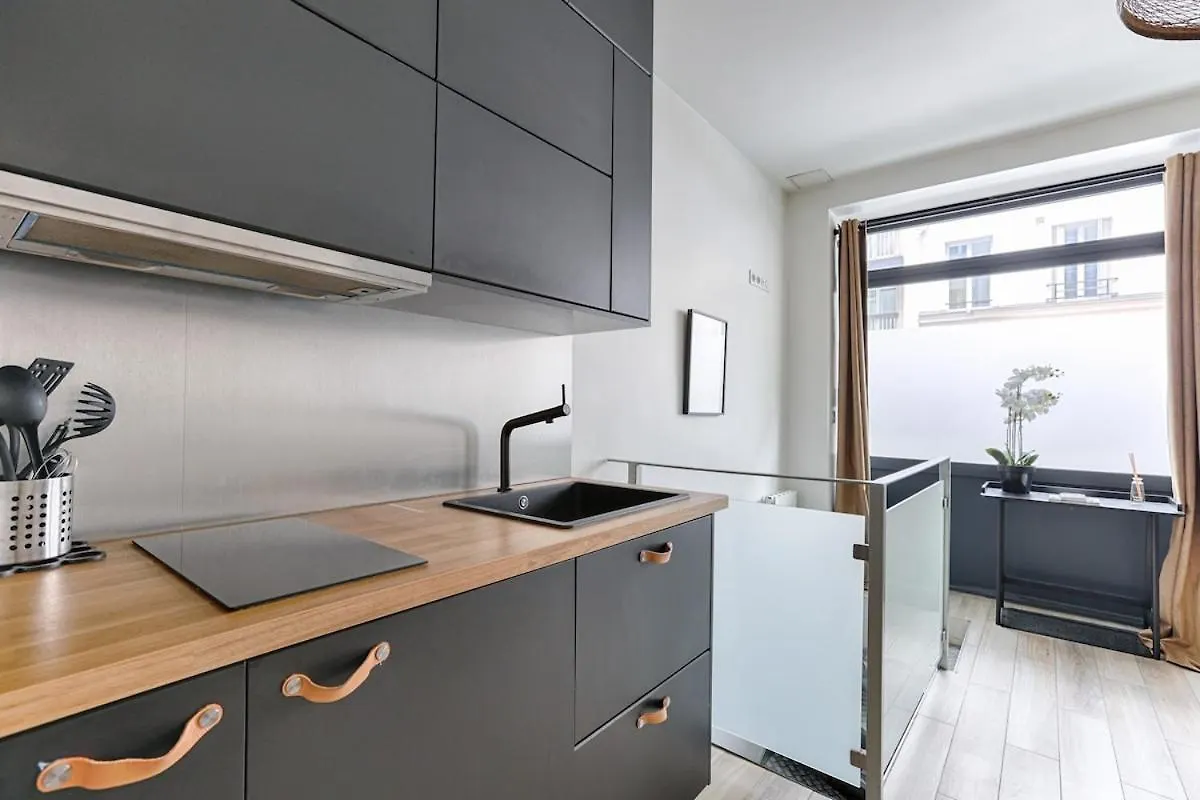 Paris Montmartre Sacre Coeur Superb Duplex Apartment