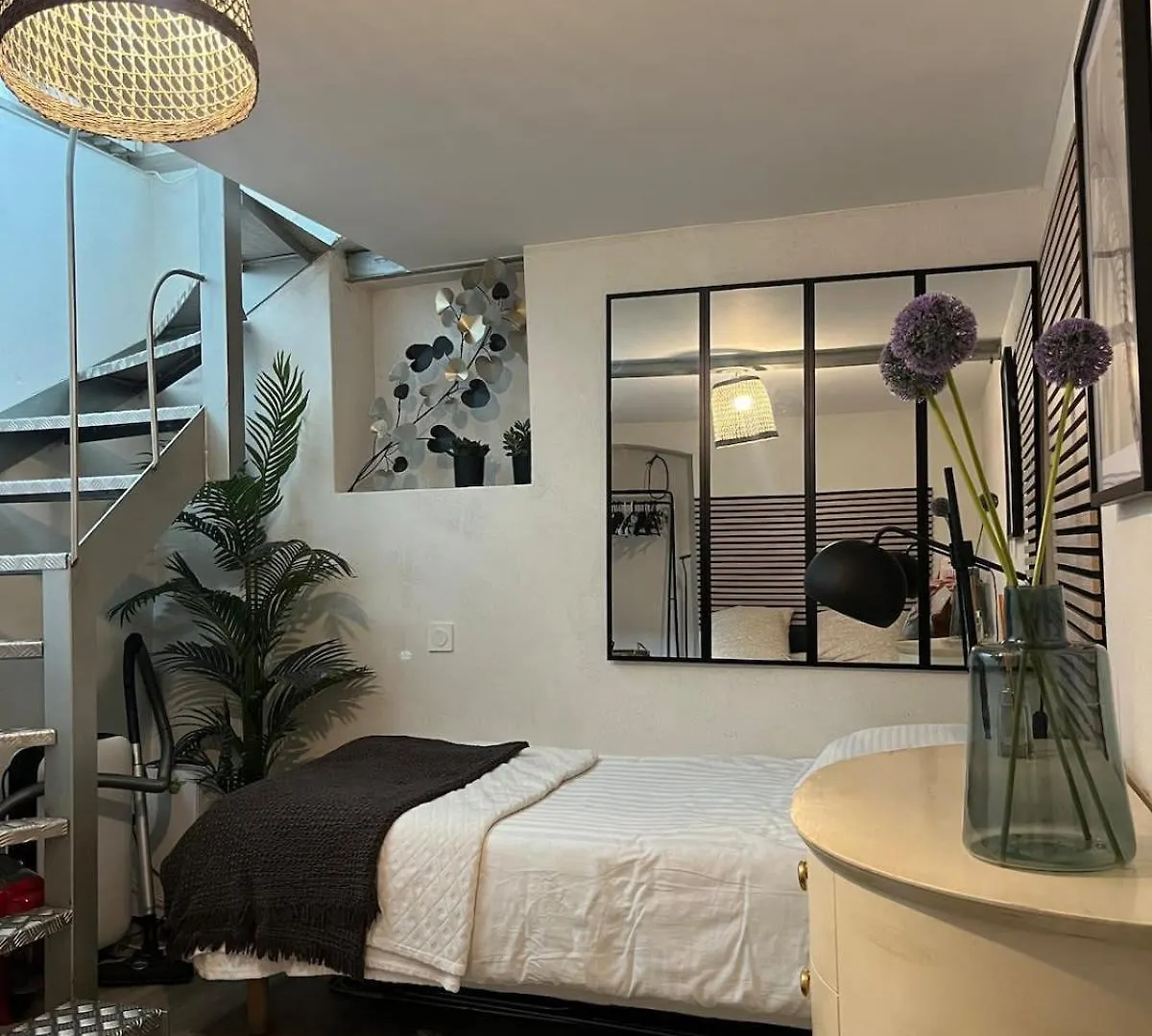 Paris Montmartre Sacre Coeur Superb Duplex Apartment France